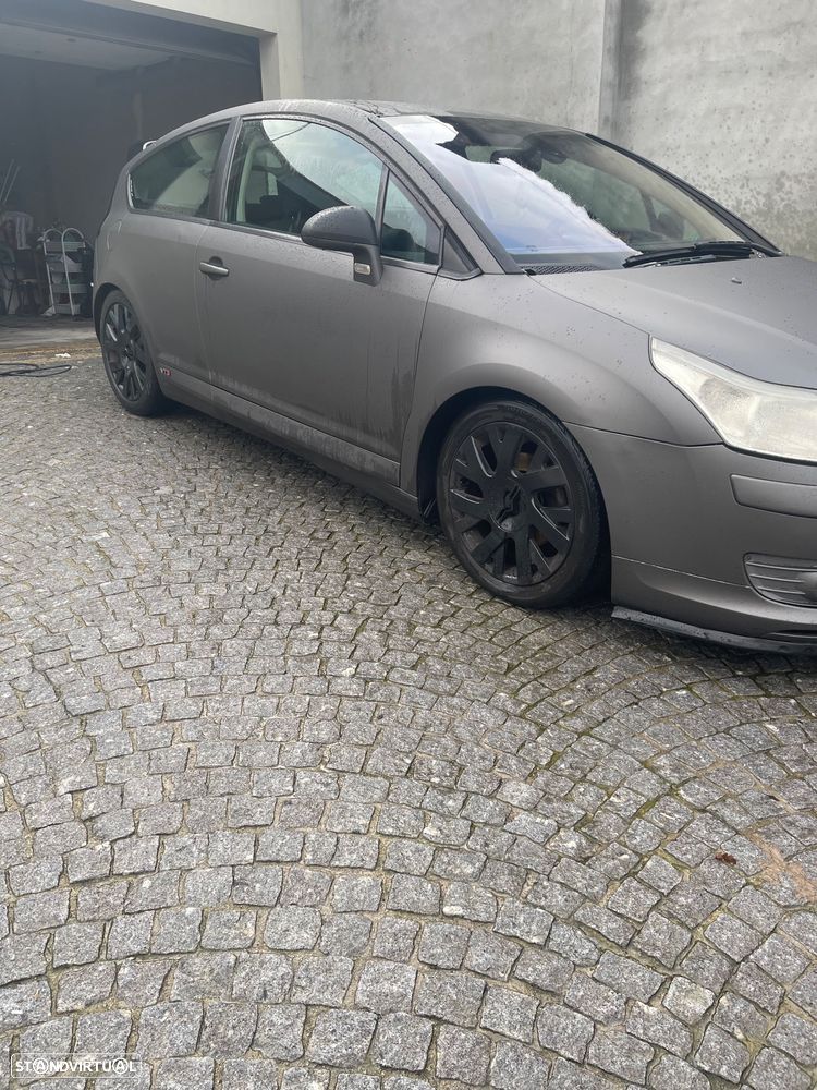 Citroën C4 1.6 HDi 110 VTS - 2