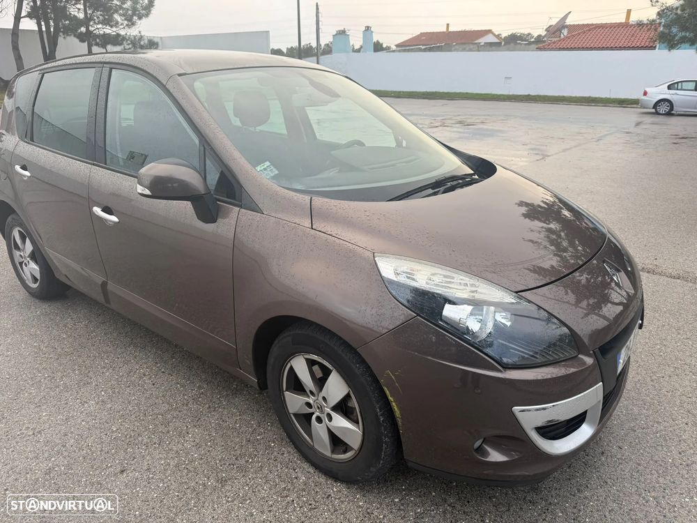 Renault Scénic 1.5 dCi Dynamique S - 9
