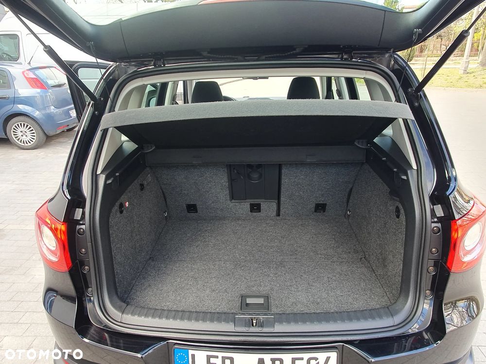 Volkswagen Tiguan - 28