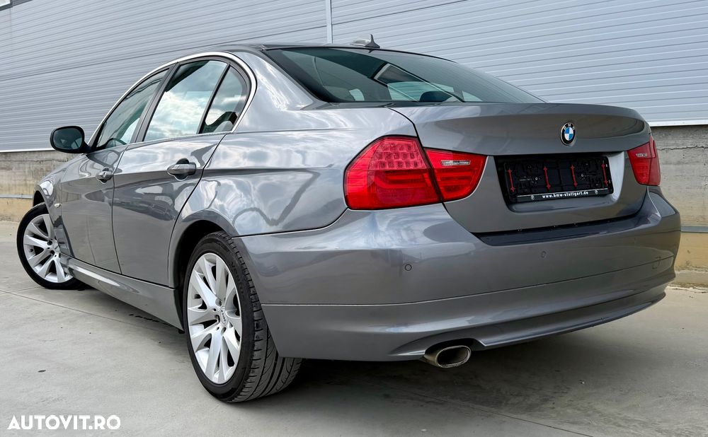 BMW Seria 3 320d DPF Edition Exclusive - 4