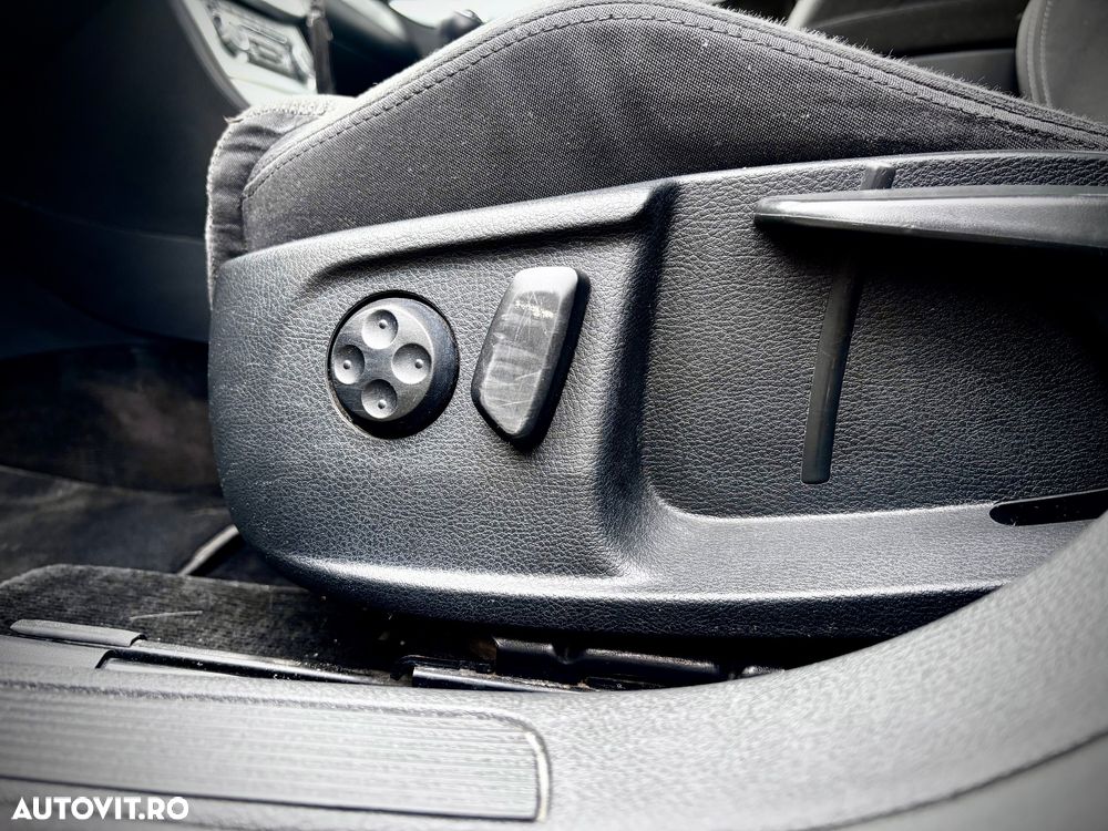 Volkswagen Passat CC - 12