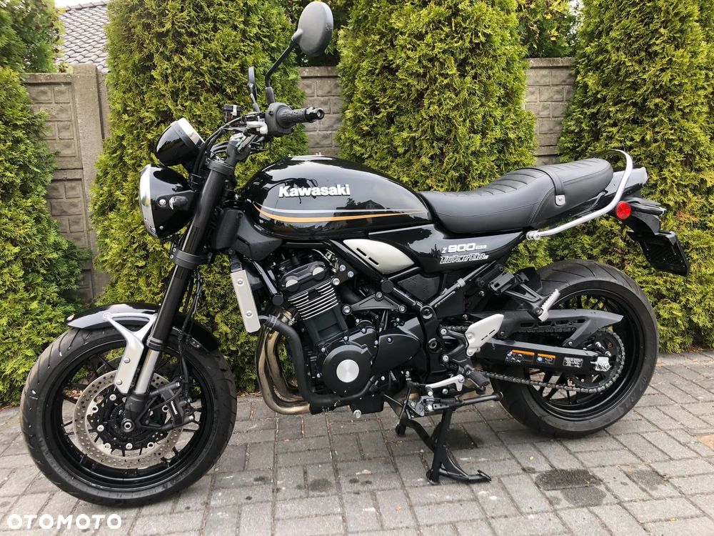 Kawasaki Z 900 RS - 2