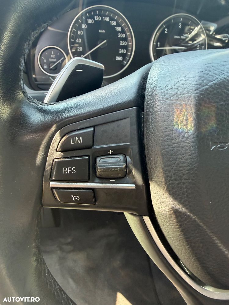BMW Seria 5 520d xDrive Aut. - 12