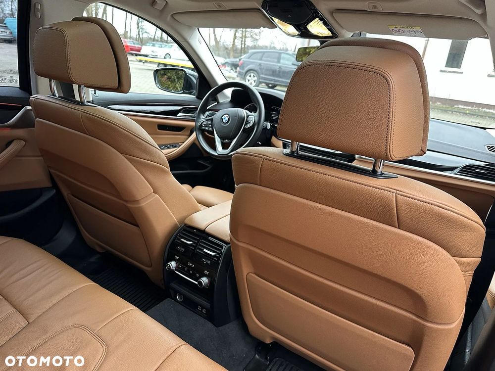 BMW Seria 5 540d xDrive Luxury Line - 23