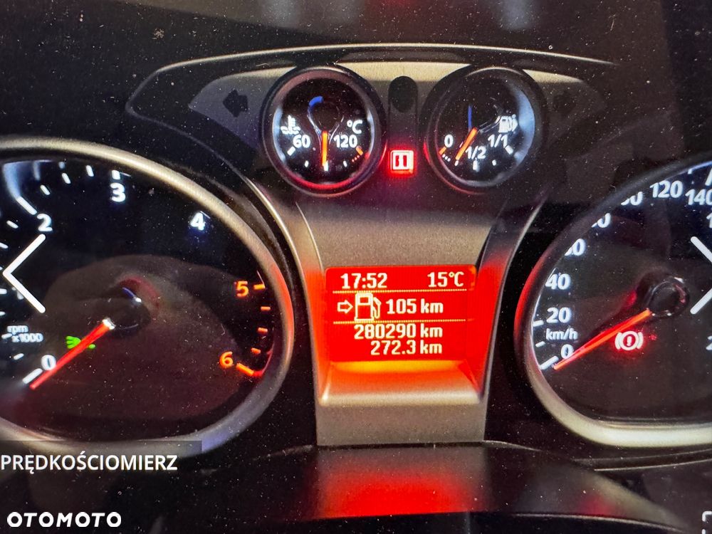 Ford Kuga 2.0 TDCi 2x4 Titanium - 4