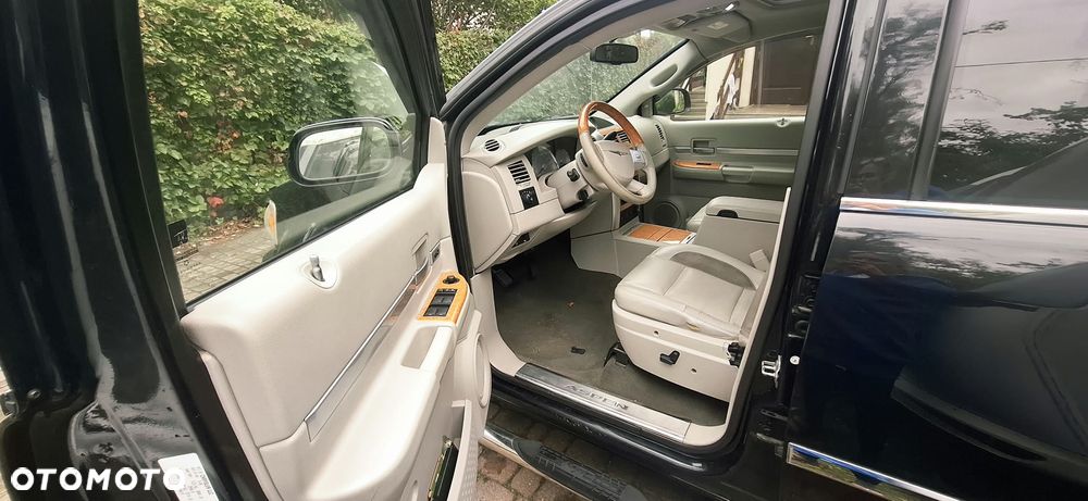 Chrysler Aspen 5.7 Limited AWD - 8