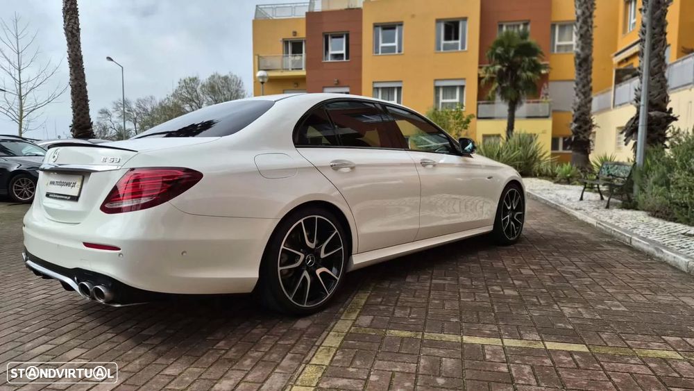 Mercedes-Benz E 53 AMG 4-Matic+ - 13