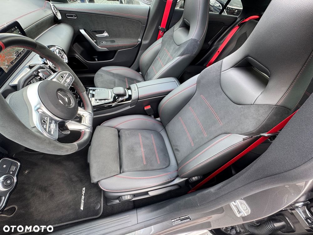 Mercedes-Benz CLA AMG 45 S 4Matic+ B AMG Speedsh 8G-DCT AMG Line Premium - 13