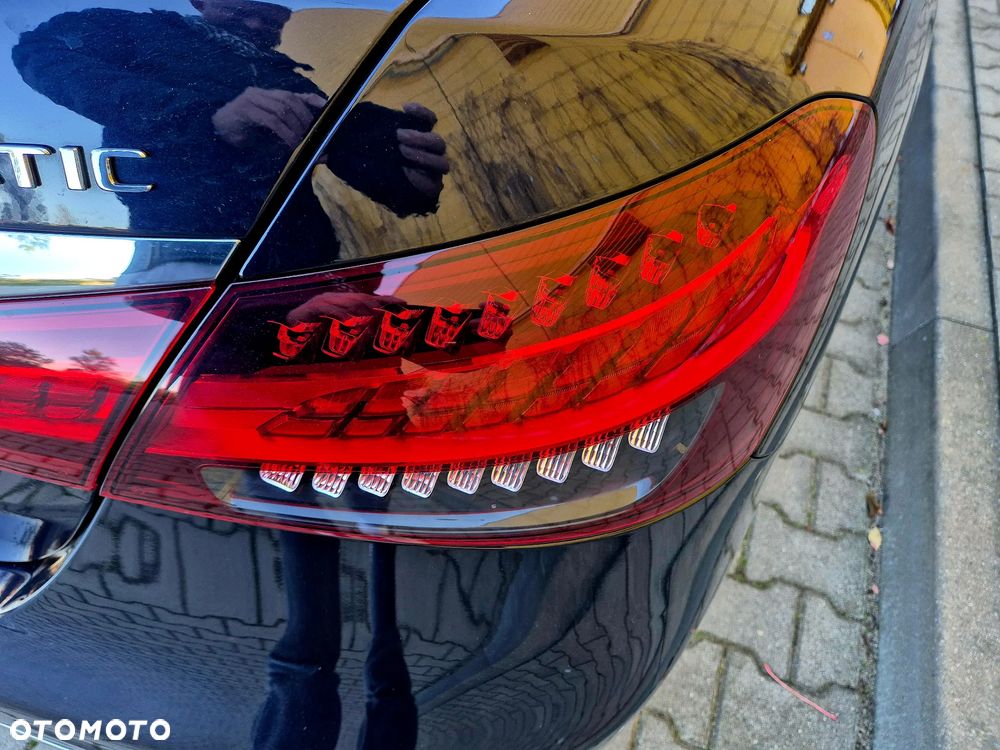 Mercedes-Benz Klasa E 220 d 4-Matic Avantgarde - 14