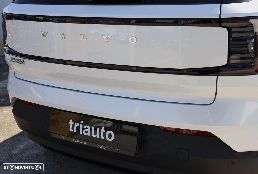Volvo EX30 51 kWh Single Motor Plus - 31