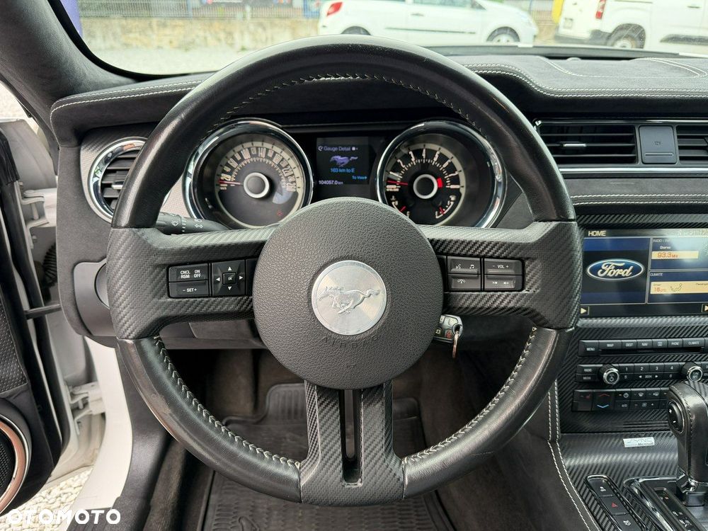 Ford Mustang - 18