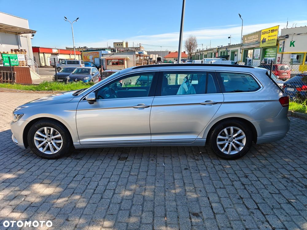Volkswagen Passat 2.0 TDI SCR DSG Comfortline - 3