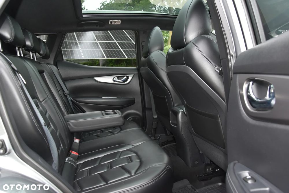Nissan Qashqai 1.2 DIG-T Xtronic TEKNA+ - 12