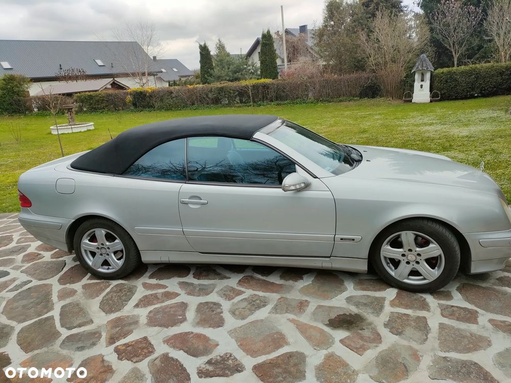 Mercedes-Benz CLK - 6