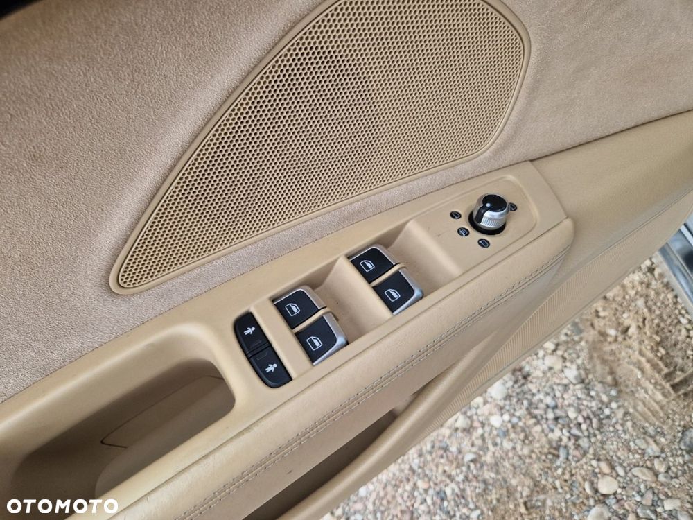 Audi A8 - 9