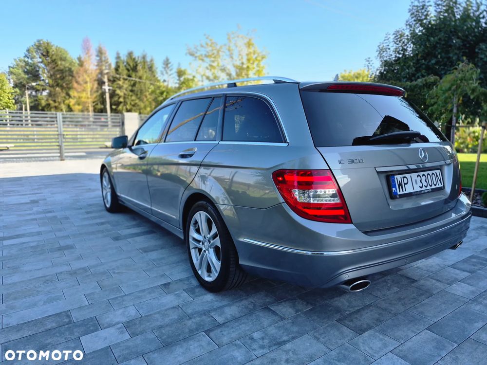 Mercedes-Benz Klasa C 300 CDI BlueEff 4-Matic Avantgarde - 6