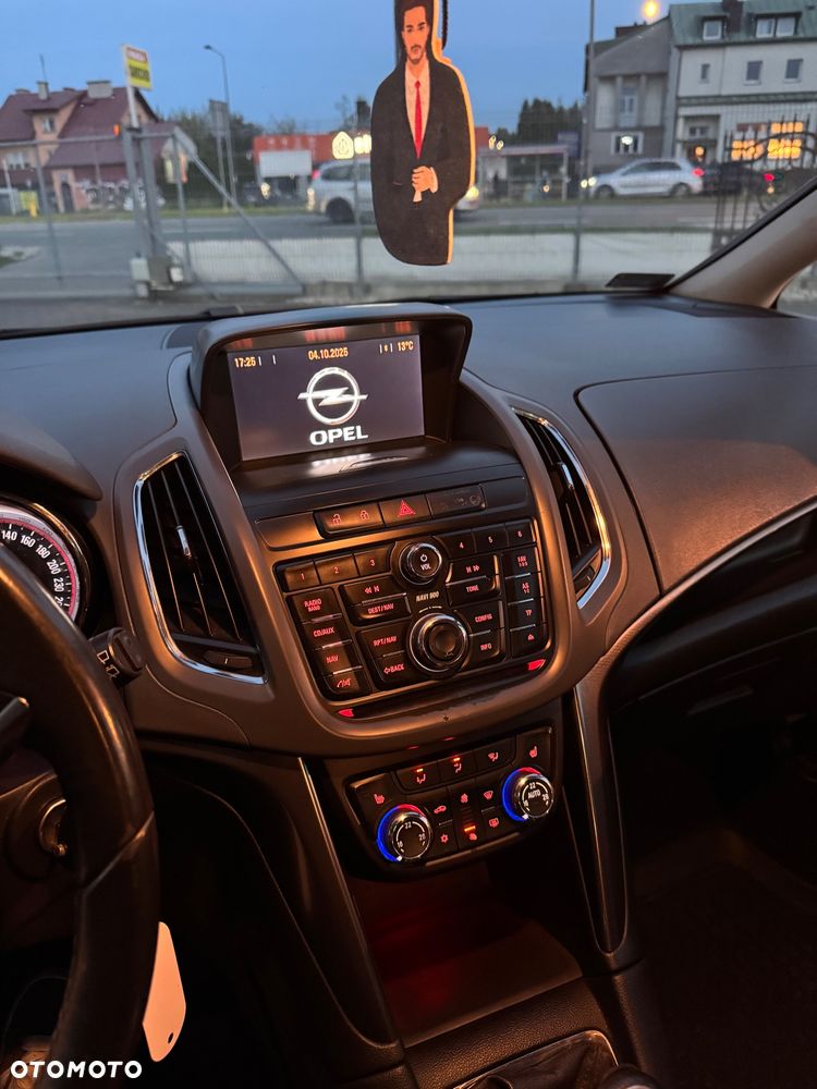 Opel Zafira Tourer 2.0 CDTI ecoFLEX Start/Stop Active - 25
