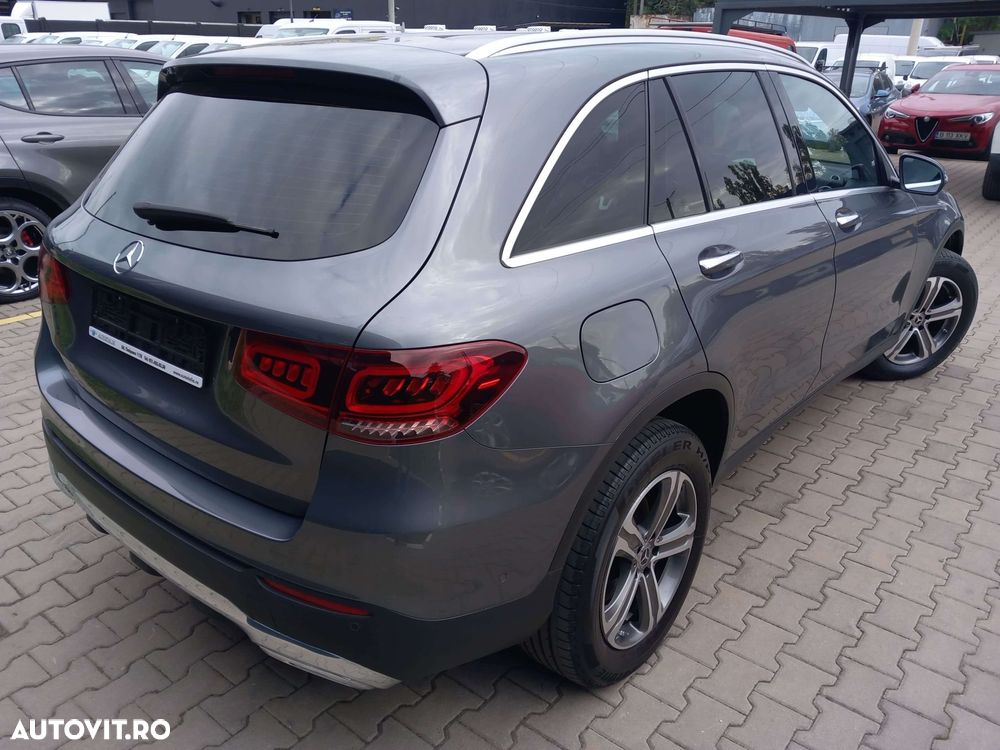 Mercedes-Benz GLC 300 d 4MATIC - 5