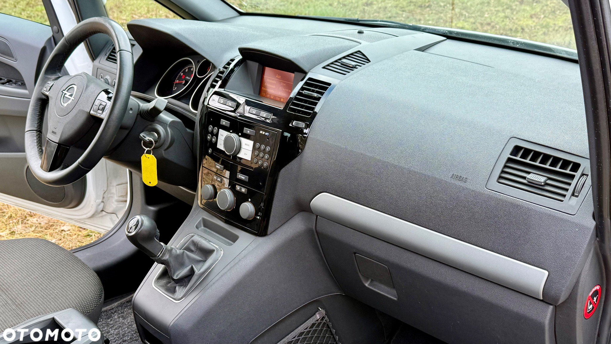 Opel Zafira 1.8 - 32