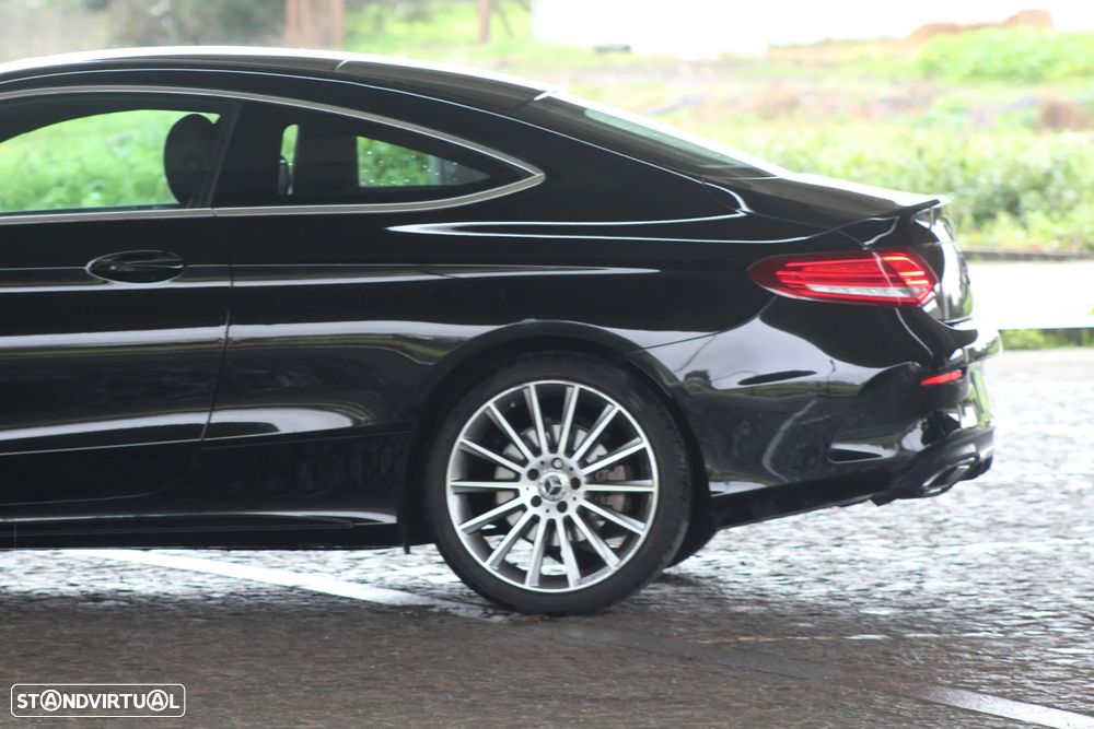 Mercedes-Benz C 220 d Cabrio AMG Line - 15