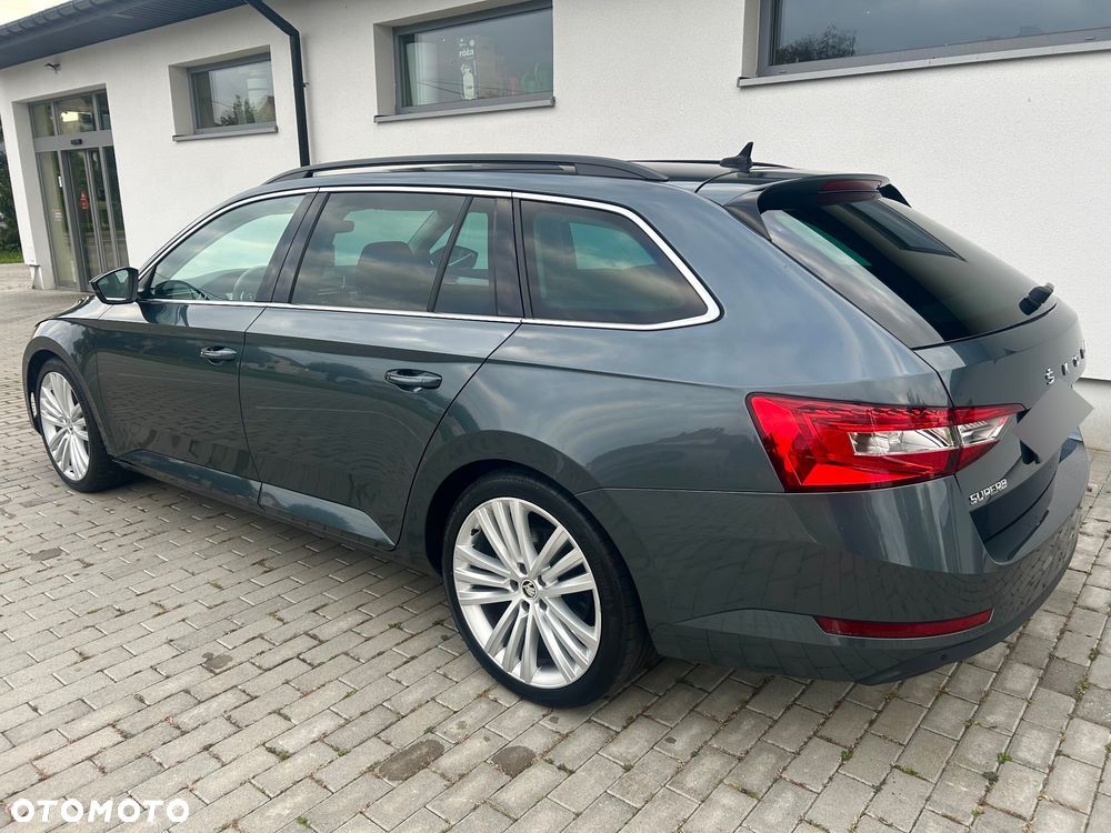 Skoda Superb 2.0 TDI DSG Ambition - 6
