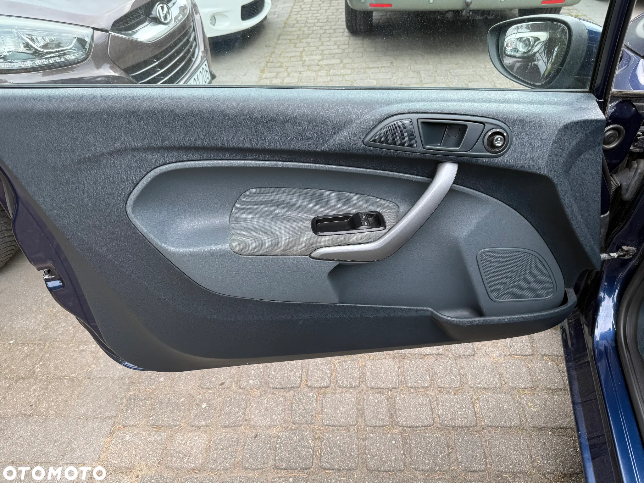 Ford Fiesta 1.25 Trend - 11