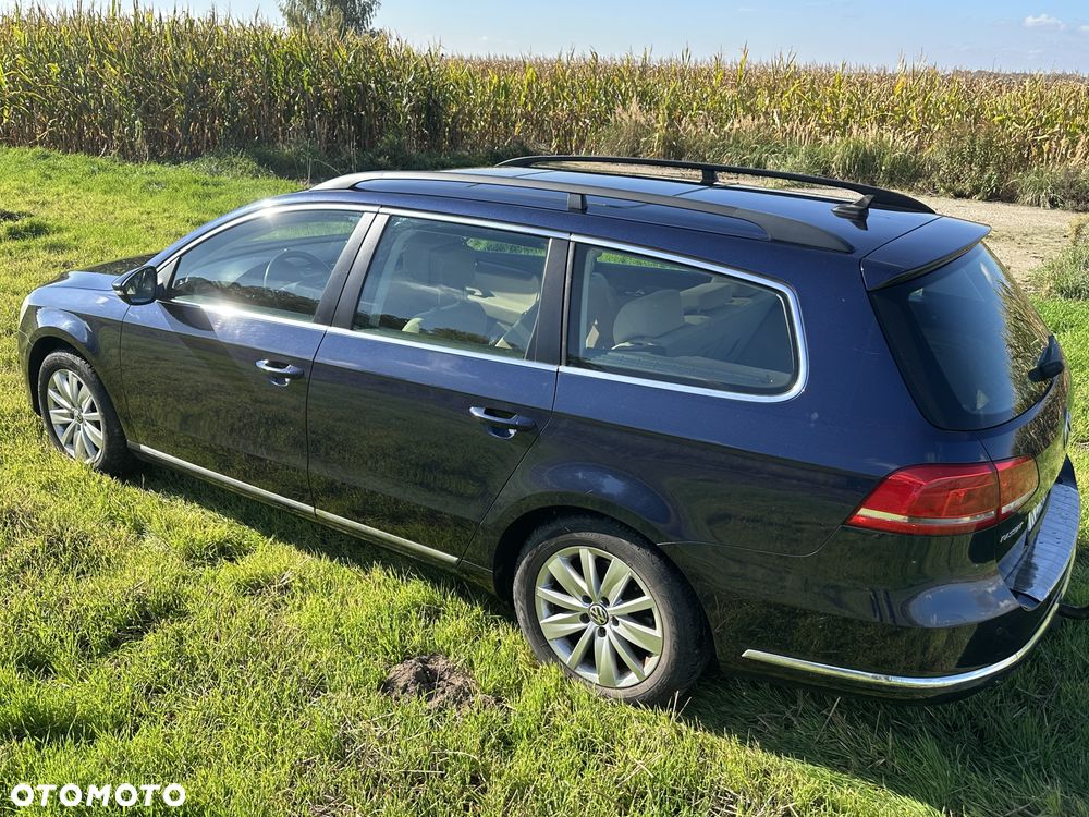 Volkswagen Passat - 2