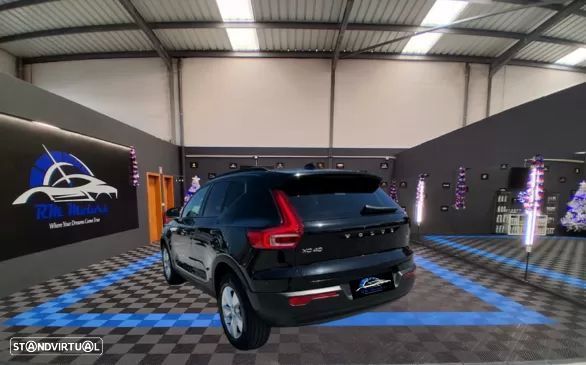 Volvo XC 40 1.5 T2 Momentum - 4
