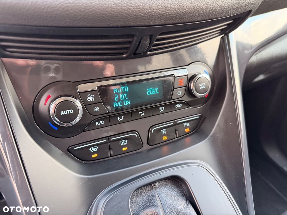 Ford Kuga 2.0 TDCi 4x4 Titanium - 20