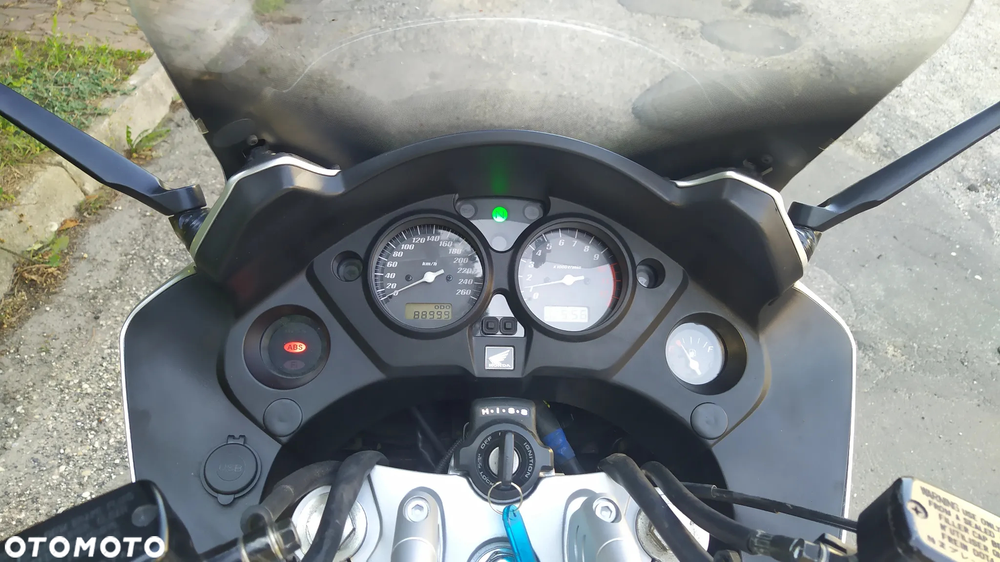 Honda CBF - 13