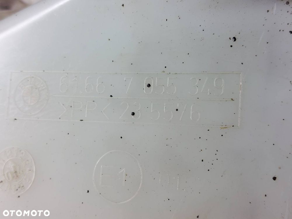 ZBIORNICZEK PŁYNU SPRYSKIWACZY XENON BMW E60 E61 7055349 8377613 - 4
