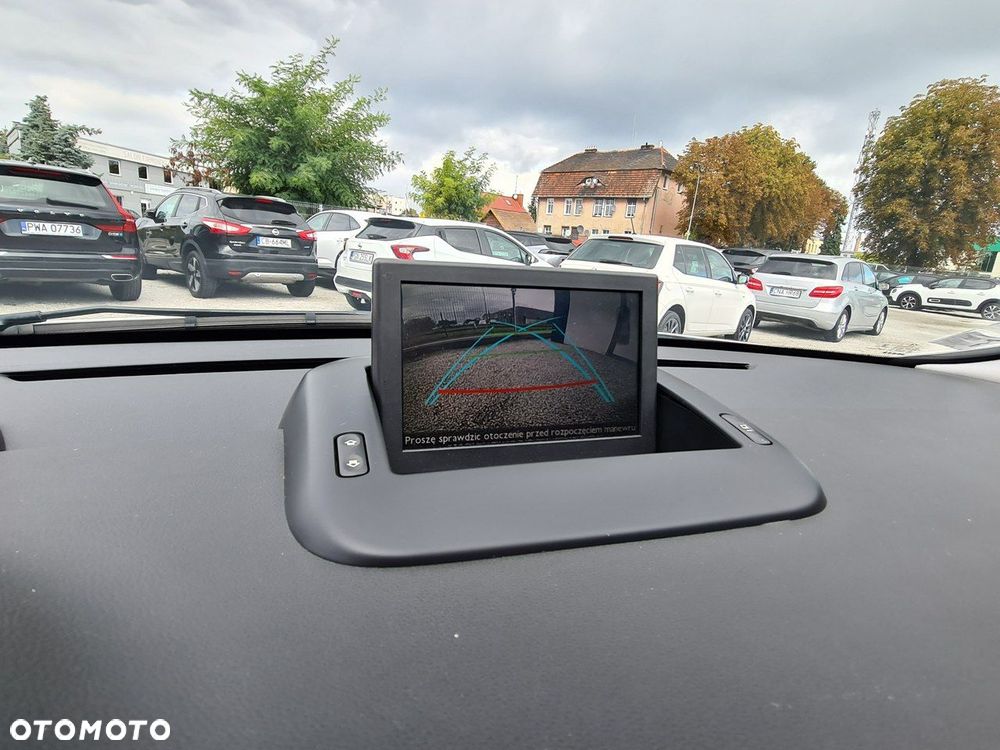 Peugeot 3008 1.6 BlueHDi Allure S&S - 13