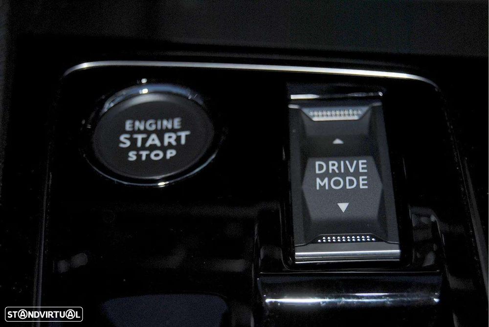 Peugeot 3008 1.6 Hybrid GT e-EAT8 - 27