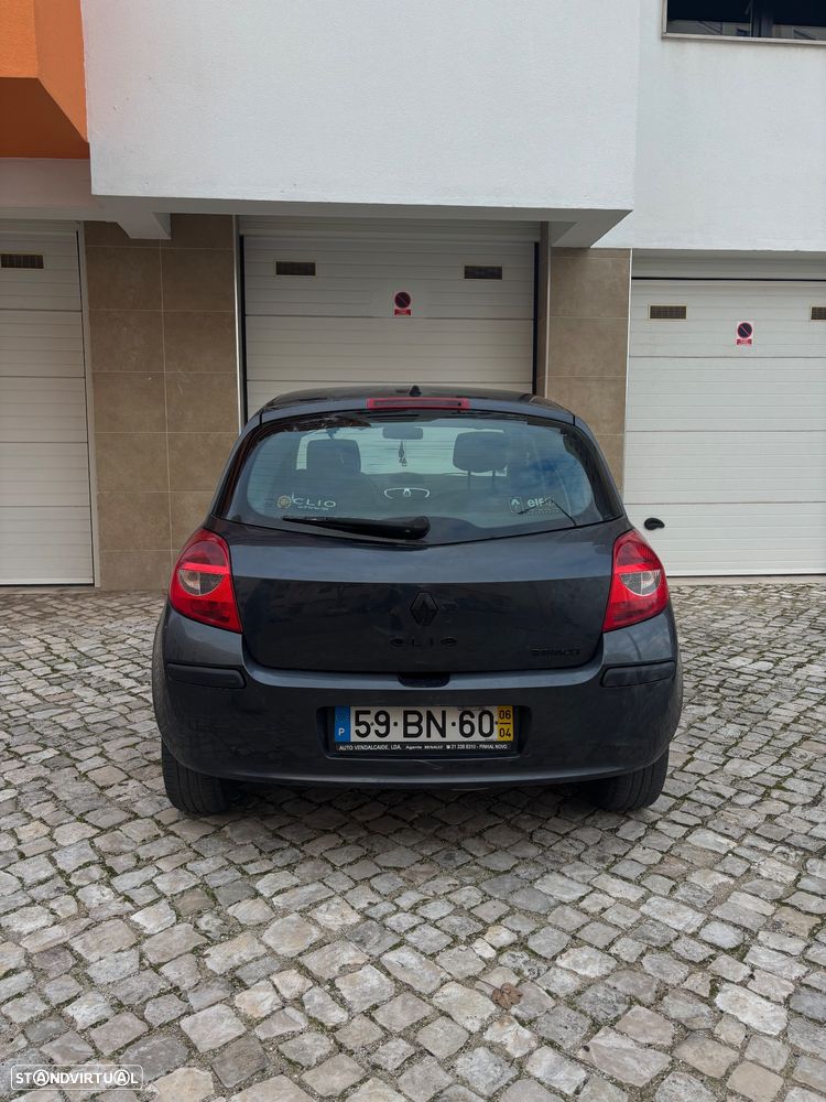 Renault Clio 1.5 dCi Confort - 4