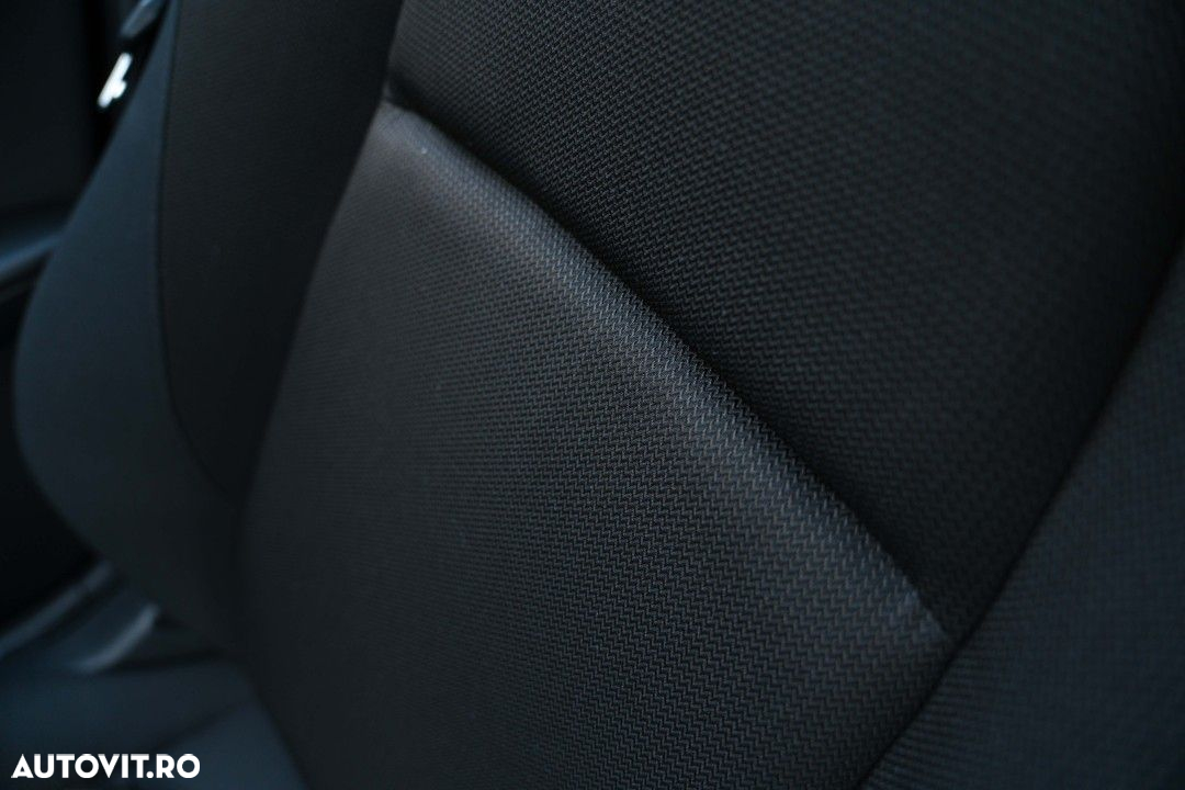 Mazda 3 - 25