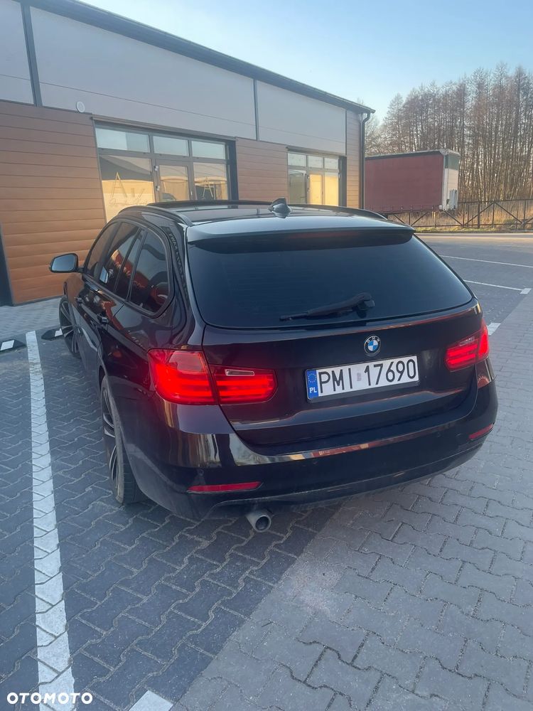 BMW Seria 3 320d - 24