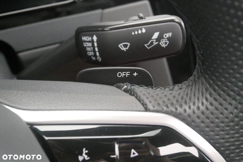 Volkswagen Arteon 2.0 TSI R-Line DSG - 27