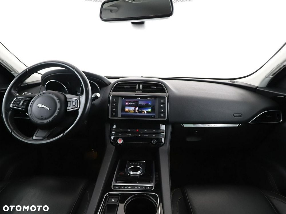 Jaguar F-Pace 20d AWD Prestige - 16