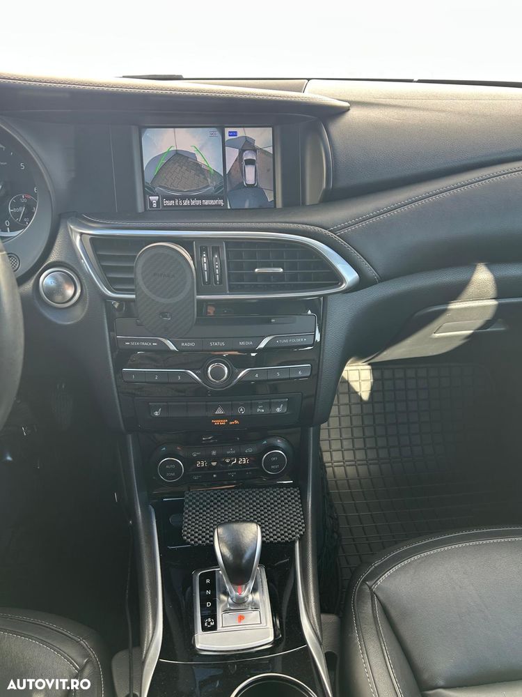 Infiniti Q30 2.2d DCT AWD Premium Tech - 9