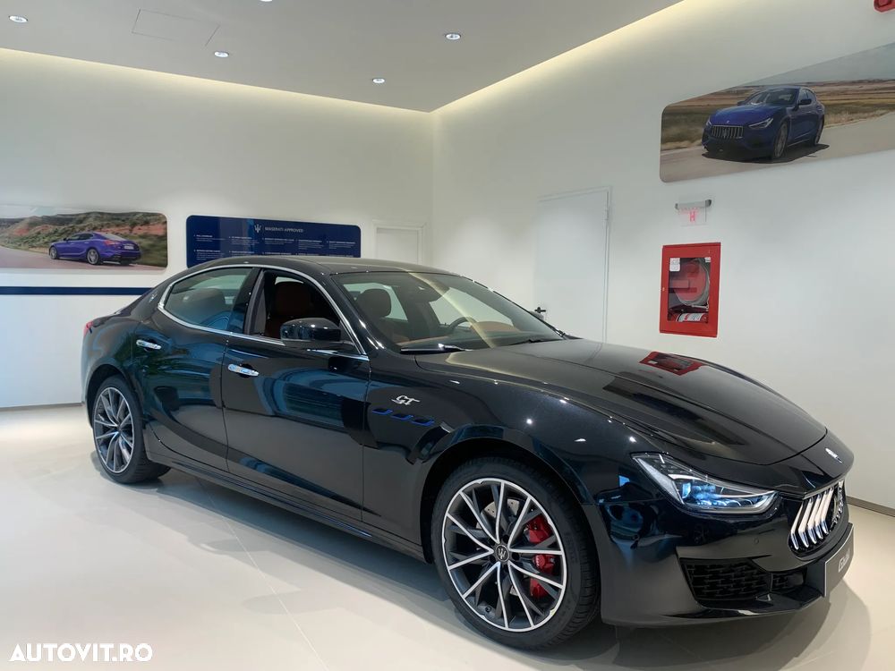 Maserati Ghibli - 2