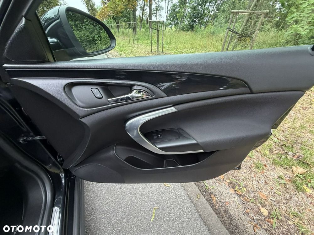 Opel Insignia - 35