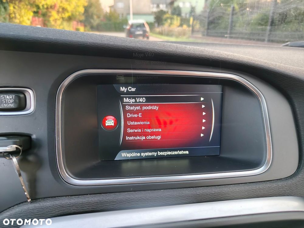 Volvo V40 D2 - 28