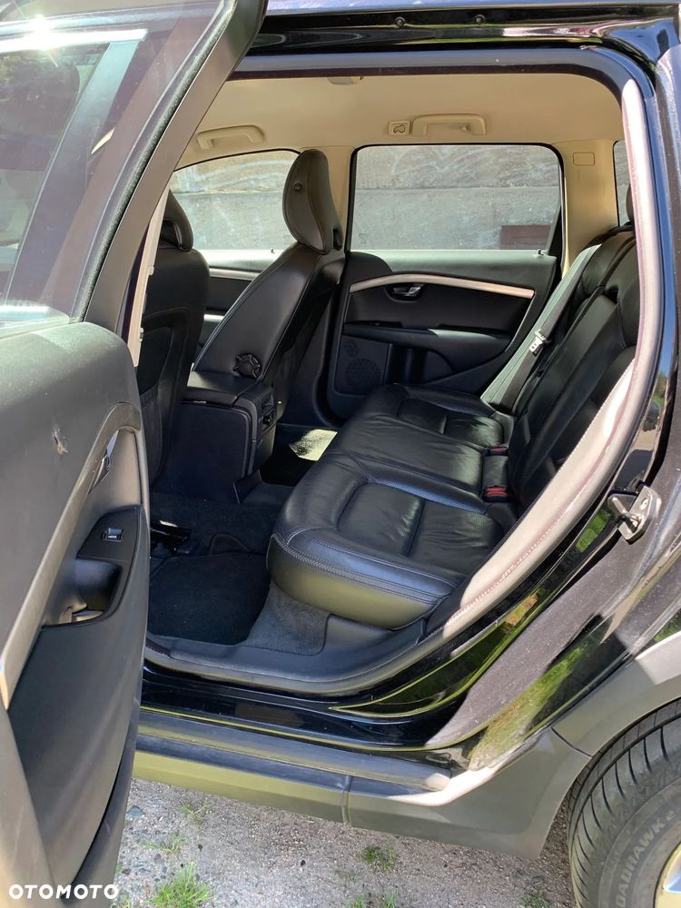 Volvo XC 70 D5 AWD Summum - 3