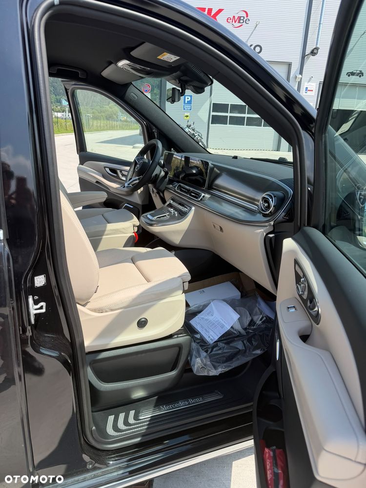 Mercedes-Benz Klasa V 300 d 4-Matic Exclusive 9G-Tronic (d³ugi) - 12