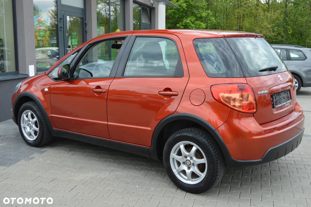 Suzuki SX4 1.5 Streetline 4x2 Classic - 18