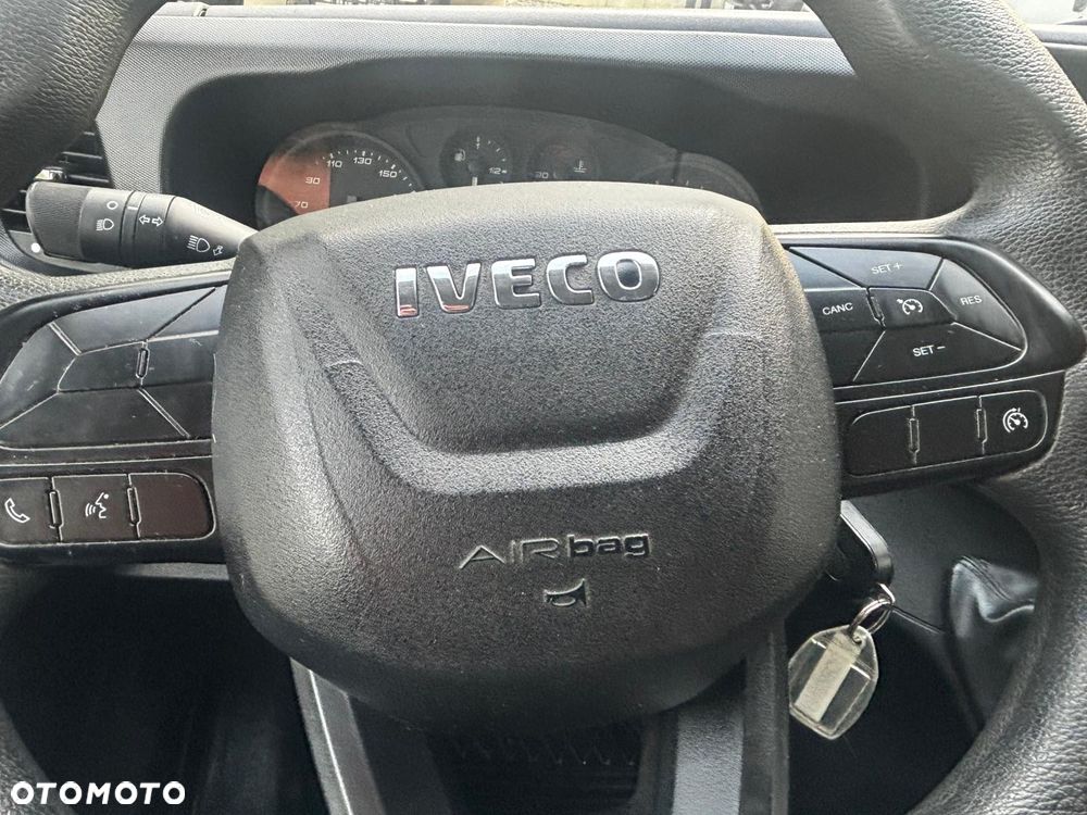 Iveco Daily 35C14 Kontener 8 Palet z windą - 10