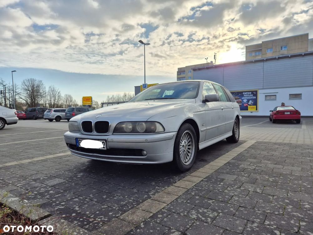 BMW Seria 5 - 1