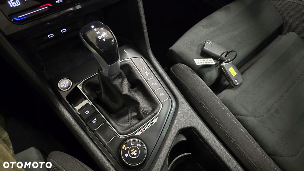 Volkswagen Tiguan 2.0 TSI 4Mot Elegance DSG - 34