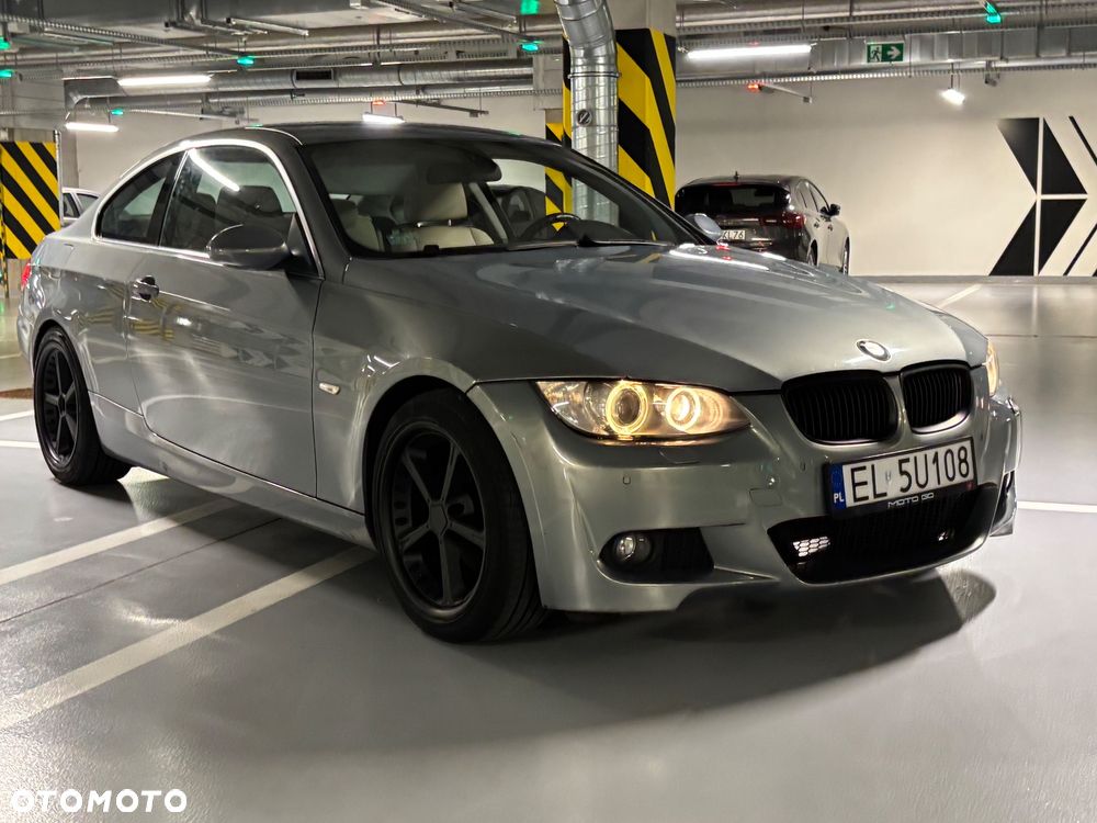 BMW Seria 3 325i M Sport Edition - 1