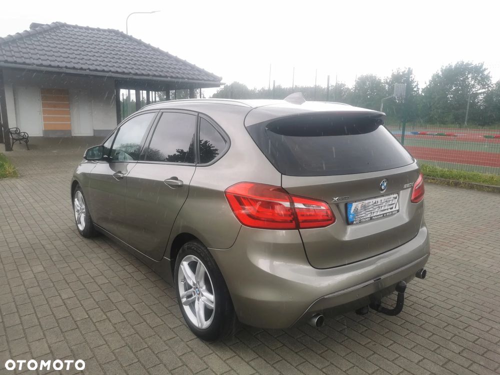 BMW Seria 2 220d xDrive Sport-Aut Luxury Line - 4